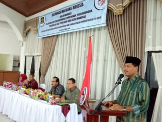 Bupati Irfendi saat memberi arahan pada sosialisasi HAM.