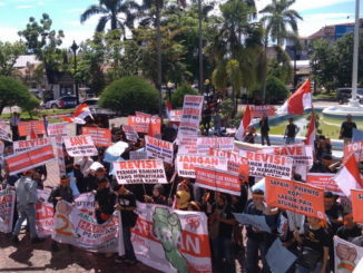 Demo KNCI di DPRD Sumbar.