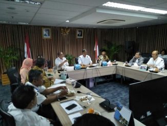 Wagub Nasrul Abit saat menghadiri rapat percepatan pembangunan daerah tertinggal di Jakarta.
