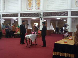 Gubernur Sumatera Barat Irwan Prayitno melantik Ir. Syafrizal menjadi Kepala Biro Administrasi Pengadaan dan Pengelolaan Barang Milik Daerah Sekretariat Daerah Provinsi Sumbar.