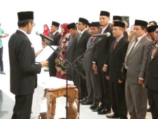 Gubernur Sumatera Barat Irwan Prayitno melantik pejabat eselon III dan eselon IV serta kepala sekolah SMAN-SMKN Se-Sumatera Barat.