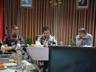 Wakil Gubernur Sumbar Nasrul Abit menghadiri rapat koordinasi lanjut pembahasan insfrastruktur di tiga Kabupaten di Sumbar.