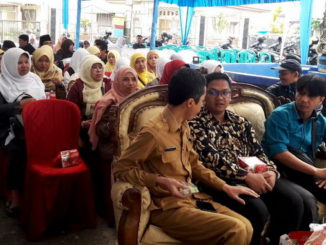 Kepala Dinas Perpustakaan dan Kearsipan Kota Padang Panjang Alvi Sena bersama Juri Lomba Perpustakaan Sekolah Muhammad Fadli dan Muhammad Subhan.