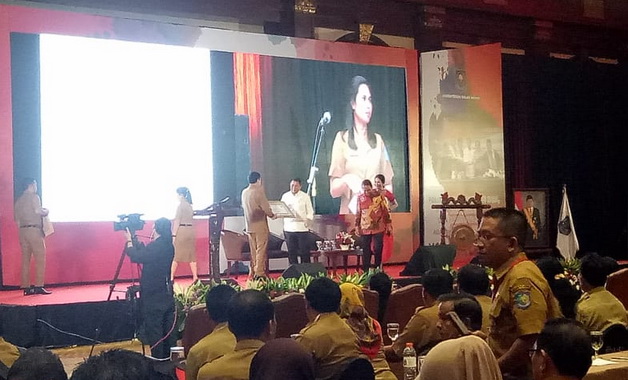 Rakornas Humas dan Hukum yang dilaksanakan di Hotel Bidakara, Jakarta.