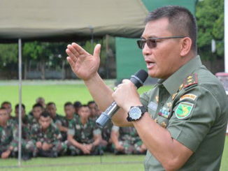 Mayjen TNI AL George Elnadus Supit.