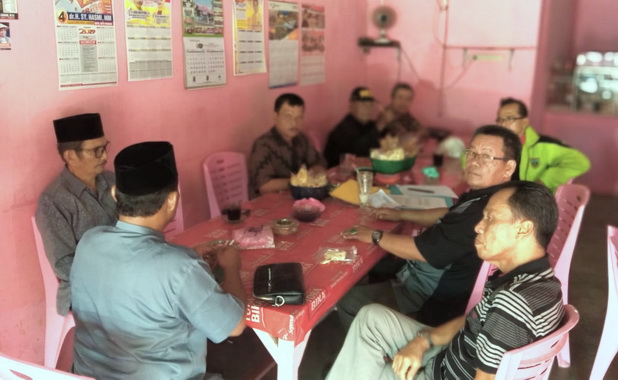 Rapat pengurus pengvrov ipsi sumbar, Jum'at (22-3) dipimpin Ketua Harian IPSI Sumbar Rahmat Wartir, SH.