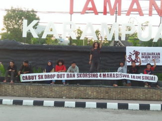 Aksi demo KMPS.
