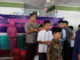 Kapolres Fery Irawan saat disalami anak yatim panti asuhan Muhammadiyah Koto Baru, Solok.