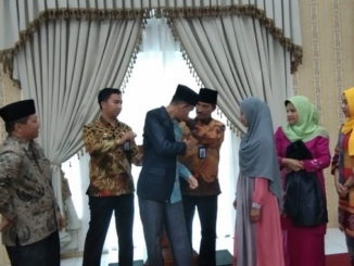 Bupati Yusuf Lubis saat melepas kafilah MTQ Kab. Pasaman ke MTQ Nasional Tingkat Sumbar ke 38.