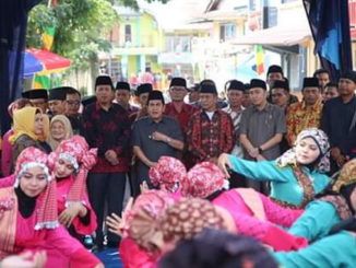 Penyambutan kedatangan Wako AJB saat Halal Bihalal.