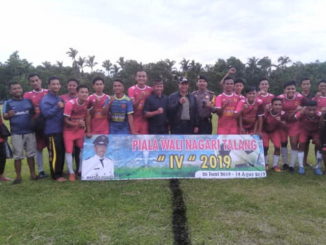Wabub Yulfadri Nurdin saat menghadiri pembukaan Turnamen Paiala Wali Nagari Talang.