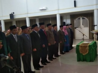 Bupati Yusuf Lubis saat melantik 11 Kepada SKPD Kab. Pasaman.