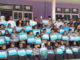 Wali Nagari dan Ketua BPRN Nagari Guguk Malalo bersama murid SD berprestasi.