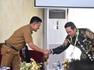 Eko Budi Yunihasto saat disambut Wawako Erwin Yunaz.