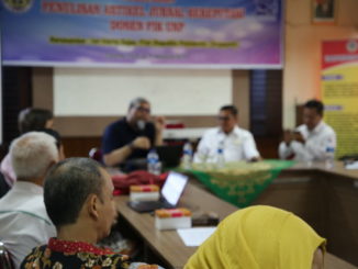 Pelatihan Penulisan Jurnal di FIK UNP.