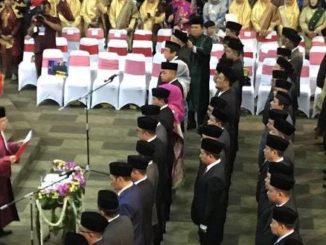 Pengucapan sumpah dan janji anggota DPRD Sumbar periode 2019 -2024.