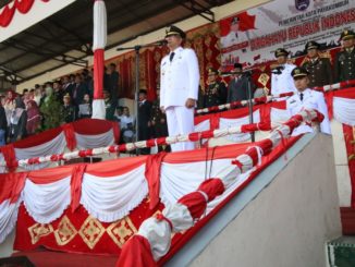 Wako Riza Falepin saat menjadi Ispektur Upaca HUT Kemerdekaan RI ke 74.