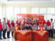 Yutris Chan bersama peserta pelatihan dan pengurus PMI Kota Solok.