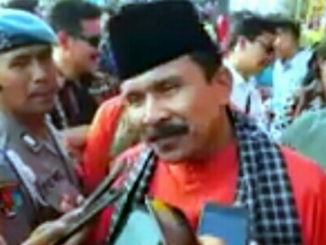 Irjen Pol Fakhrizal saat diwawancarai wartawan.