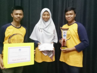 Mahasiswa UNP yang meraih Juara II LDBI.
