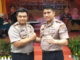 Salam komado usai pisah sambut.