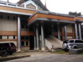 Gedung DPRD Kab. Solok ysang disebut-sebuat sebagai Genung Hantu.