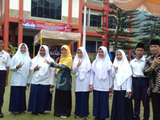 Inilah grup hafidz SMP 2 Payakumbuh yang menjuarai lomba Hafidz tingkat SLTP se Kota Payakumbuh.