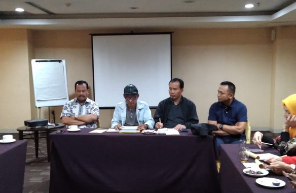 Panitia Mubes Bako IKK Padang saat rapat di Balairung Hotel Jakarta.