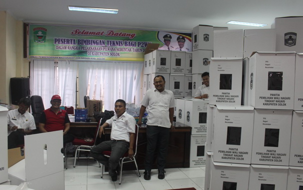 Edisar dan persiapan logistik Pilwana Serentak di Kab. Solok.