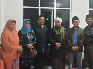 Maigus bersama Gamawan Fauzi dan Buya Gusrizal.