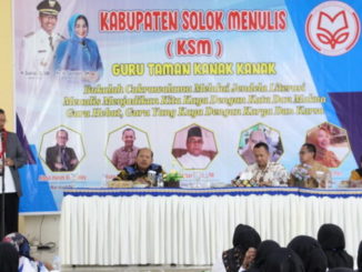 Bupati Gusmal saat memberi sambutan.