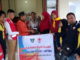 Penyerahan bantuan dari SMKN I Sutera Pessel buat korban banjir di Solsel.