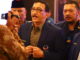 Hendrajoni saat diwawancarai wartawan.