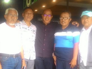 Supardi dengan sejumlah pensiunan ASN di Payakumbuh.