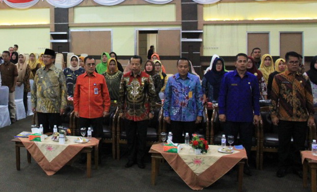 Bupati Gusmal saat launching Aplikasi NVA.