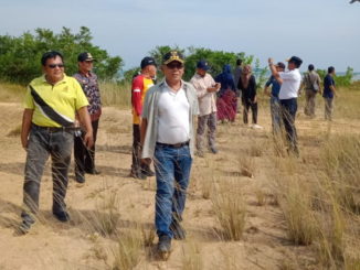 Kunjungan Deputi Kemnterian Kemaritiman ke Teluk Tapang.