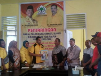 M saleh Lubis mendaftar ke DPC Golkar Pasaman