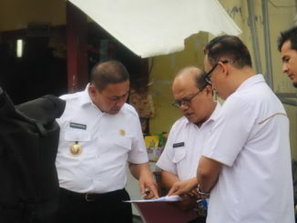 Wako Ramlan Nurmatias saat meninjau persiapan pembangunan gedung baru Dinas Perpustakaan dan Arsip.