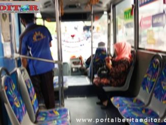 Bus Trans Padang koridor 19.