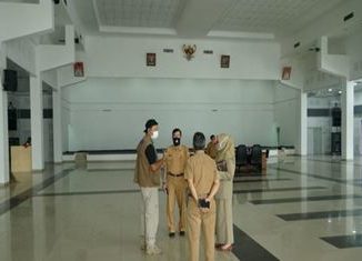 Peninjauan Posko baru di gedung Nasional Maharajo Dirajo Batusangkar. Oleh kepala lembaga terkait.