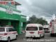 Armada Damkar melakukan penyemprotan disinfektan di sekitar RSUD Padang Panjang,