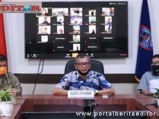H. Riza Falepi didampingi Kepala Dinas Kesehatan dr. Bakhrizal.