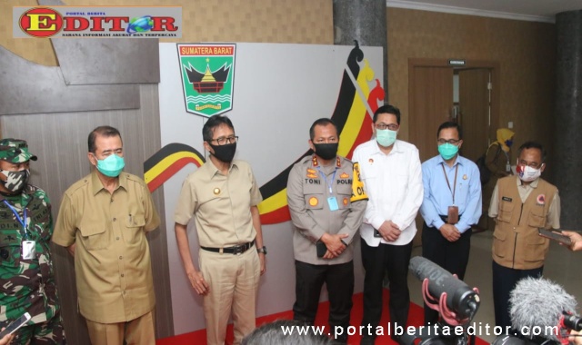 Kapolda bersama gubernur dan wakil gubernur Sumbar.