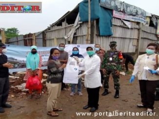 Kedeputian ADPIN BKKBN Pusat saat kunjungi warga terdampak kebakaran Pondok Aren. (Dok. Istimewa)