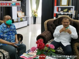 Syafrizal (Ucok) bersama Bupati Padang Pariaman, Ali Mukhni.