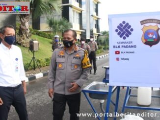 Penerahan wastafel dari BLK Padang ke Polda Sumbar.
