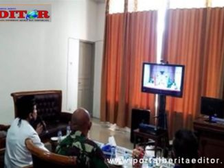 Sekdakab Irwandi saat mengikuti Vidcom.