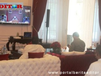 Suasana vidcom di Guest House Arosuka.