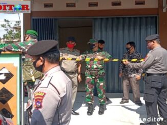 Penyegelan bangunan tanpa IMB.