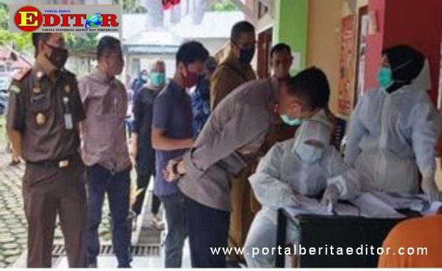 Forkopimda Kab. Tanah Datar saat dites Swab.